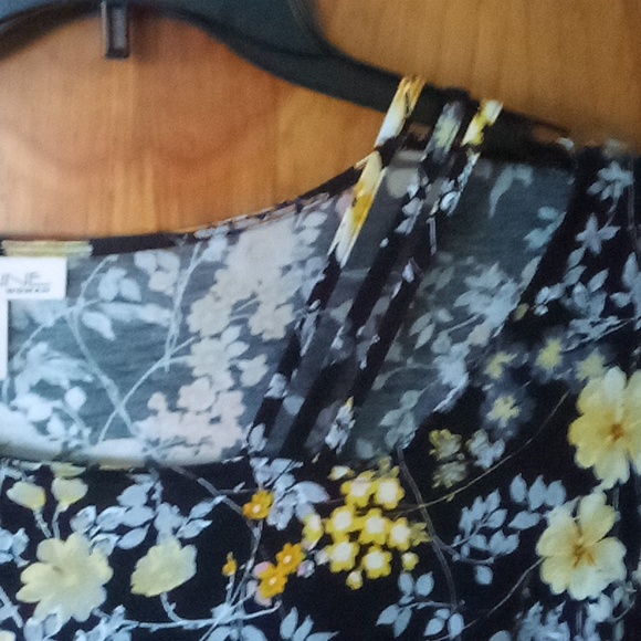 Emaline Woman long sleeve blouse - Picture 2 of 4